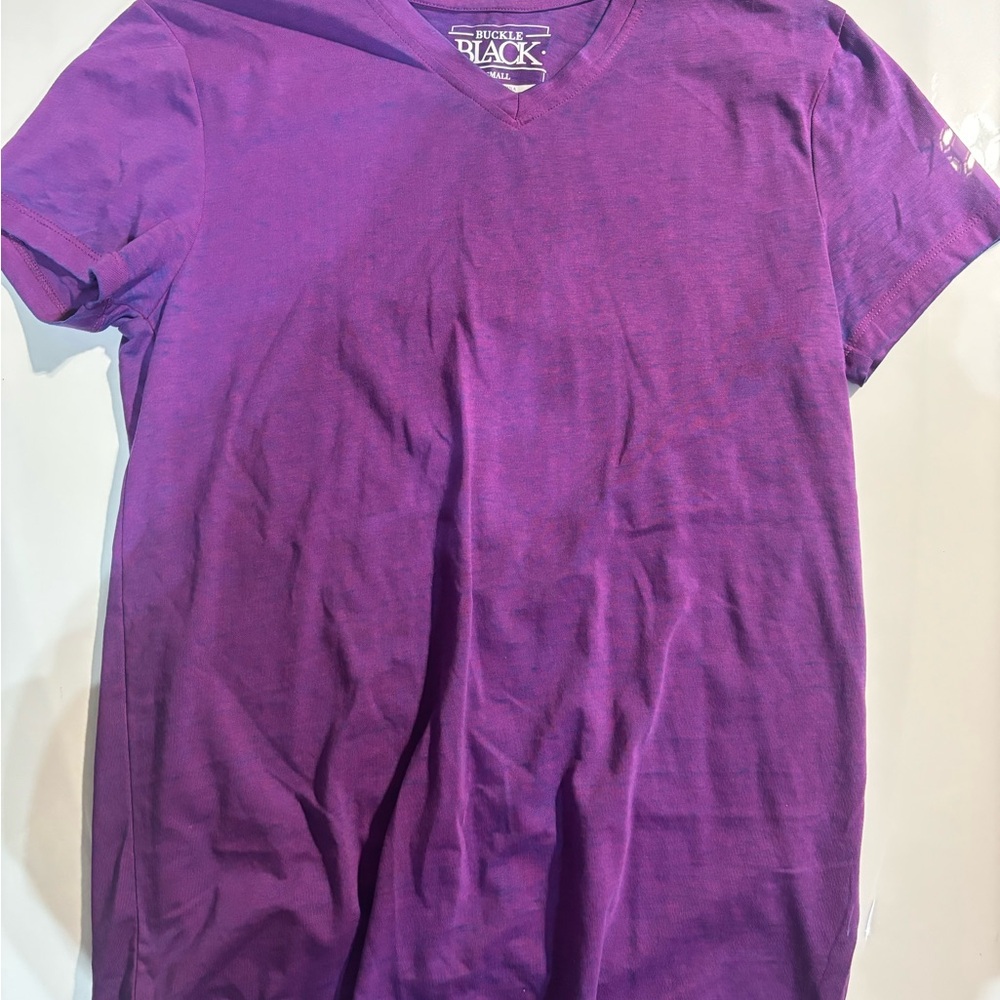 Buckle Purple Short Sleeve Tee